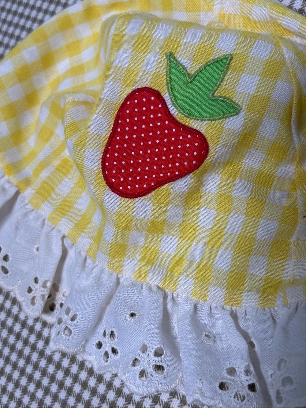 Vintage Strawberry Gingham Eyelet Baby Sun Bonnet Hat 18 Months